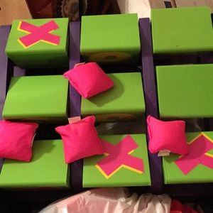 Toss across bean bag game